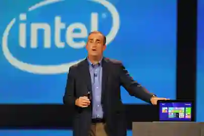 Intelov izvršni direktor traži profitabilnost kroz otvaranje tvornica