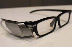 Toshiba ove godine lansira svoje pametne naočale na korporativno tržište