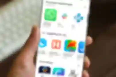 EU otvara Android konkurentskim AI asistentima