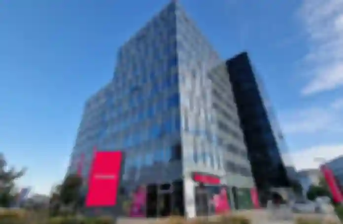 Kako pomoći djeci da sigurno i odgovorno koriste AI: Hrvatski Telekom i ERF donose besplatne video edukacije za roditelje